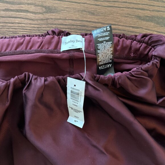 Aritzia CHER SATIN SKORT - Picture 4 of 7